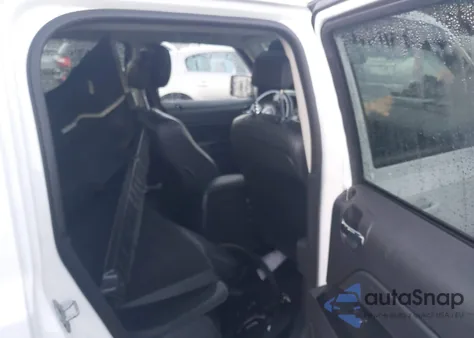 2016 Jeep Patriot High Altitude Edition из США, поврежденный, VIN 1C4NJRFB8GD501298